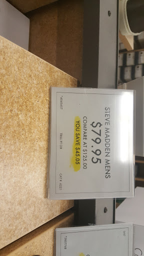 Shoe Store «DSW Designer Shoe Warehouse», reviews and photos, 10060 Reisterstown Rd, Owings Mills, MD 21117, USA