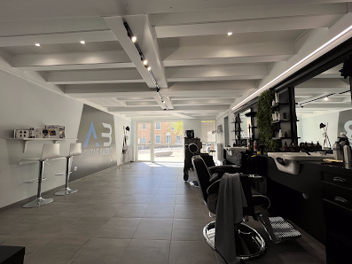 ASHTAG BARBER 118 Rue Rambuteau, 71000 Mâcon, France