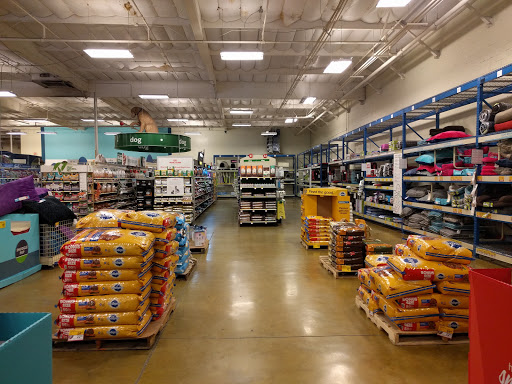 Pet Supply Store «PetSmart», reviews and photos, 4100 Ming Ave, Bakersfield, CA 93309, USA