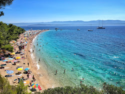 Zlatni rat Plajı'in fotoğrafı ve yerleşim