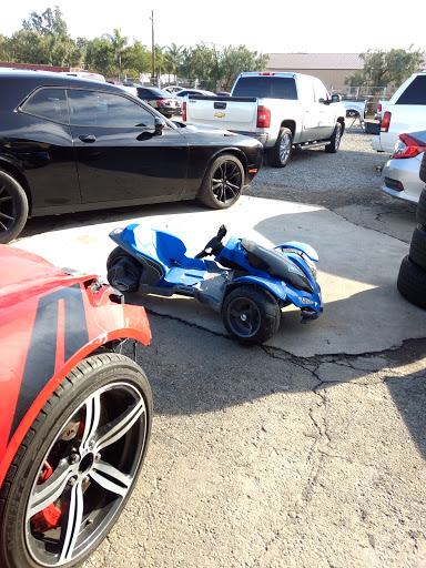 Auto Body Shop «Los Amigos Body Shop», reviews and photos, 8864 Jurupa Rd, Riverside, CA 92509, USA