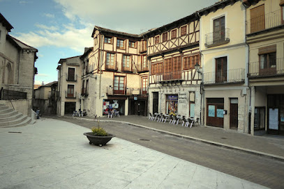 El Rincón Castellano - Pl. Mayor, 13, 40200 Cuéllar, Segovia, Spain