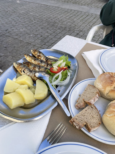 https://www.tripadvisor.pt/Restaurant_Review-g189185-d3842430-Reviews-O_Marques-Viana_do_Castelo_Viana_do_Castelo_District_Northern_Portugal.html