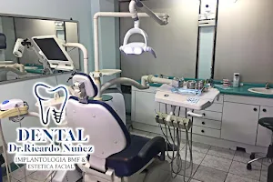 Clinica Dental Urgencias Dr. Ricardo Nuñez - Implantologia-Santiago Centro image