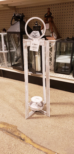 Home Goods Store «At Home», reviews and photos, 1325 N Meacham Rd, Schaumburg, IL 60173, USA