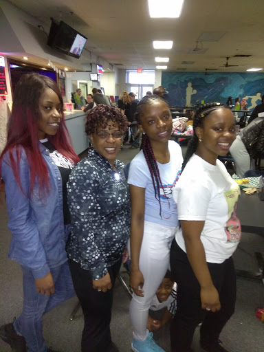 Bowling Alley «Tinley Park Bowling Lanes Inc», reviews and photos, 7601 183rd St, Tinley Park, IL 60477, USA