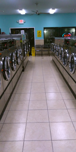 Laundromat «Bluewater Laundromat», reviews and photos, 104 W Corral St, South Padre Island, TX 78597, USA