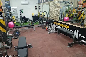 Tiger's Fitness Unisex Gym image