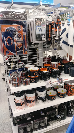 Clothing Store «Ross Dress for Less», reviews and photos, 1720 Douglas Rd, Oswego, IL 60543, USA