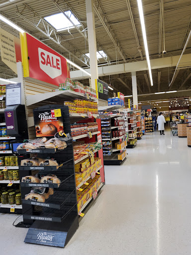 Supermarket «Super Stop & Shop», reviews and photos, 25 Walkers Brook Dr, Reading, MA 01867, USA