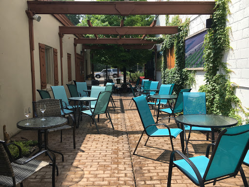 Wine Store «The Bottle Shop», reviews and photos, 617 W Main St, Lake Geneva, WI 53147, USA