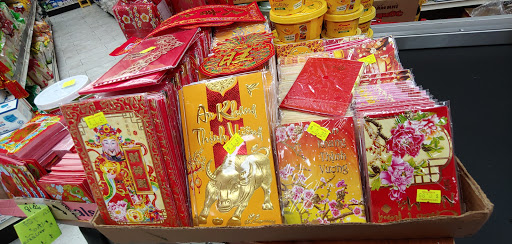 Asian Grocery Store «Lien Hoa Oriental Market», reviews and photos, 3692 W Waters Ave, Tampa, FL 33614, USA