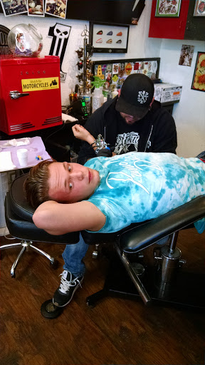 Tattoo Shop «Eternal Ink Tattoo Studio», reviews and photos, 111 N Main St, Hecker, IL 62248, USA