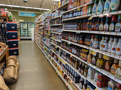 Grocery Store «Bow Street Market», reviews and photos, 79 Bow St, Freeport, ME 04032, USA