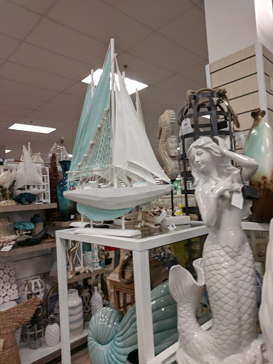 Department Store «HomeGoods», reviews and photos, 3331 Rosecrans St, San Diego, CA 92110, USA