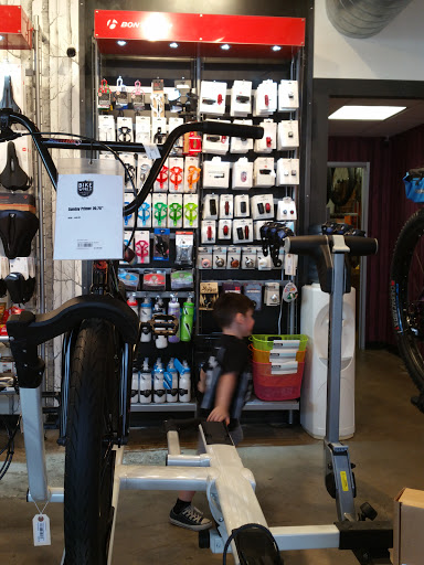Bicycle Store «Bike World at Pearl Brewery», reviews and photos, 300 E Grayson St, San Antonio, TX 78215, USA