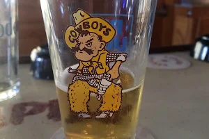 Happy Days Liquors / Butch's Bar image