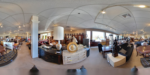 Consignment Shop «Home Consignment Center - Marin/Corte Madera», reviews and photos, 801 Tamalpais Dr, Corte Madera, CA 94925, USA