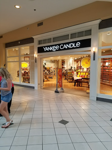 Shopping Mall «Willow Grove Park Mall», reviews and photos, 2500 W Moreland Rd, Willow Grove, PA 19090, USA