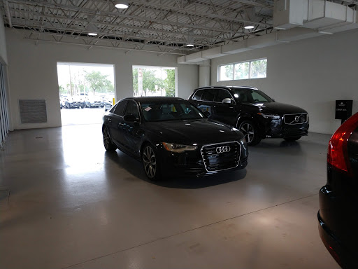 Car Dealer «Volvo Cars of Fort Myers», reviews and photos, 2600 Colonial Blvd, Fort Myers, FL 33907, USA