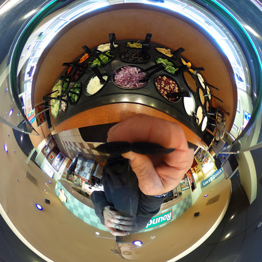 Pizza Restaurant «Round Table Pizza», reviews and photos, 2511 Naglee Rd, Tracy, CA 95304, USA