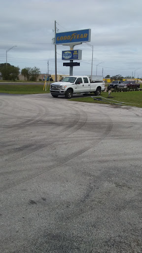 Tire Shop «The Tire Choice (formerly McGee Auto Service and Tires)», reviews and photos, 28919 US-27, Dundee, FL 33838, USA
