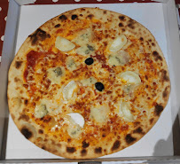 Plats et boissons du Pizzeria Pizza chez la cé à Échenans - n°11