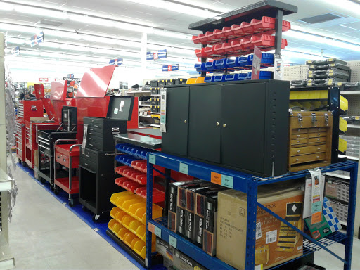 Hardware Store «Harbor Freight Tools», reviews and photos, 3333 N Yarbrough Dr #00055, El Paso, TX 79925, USA