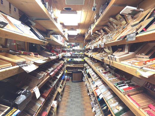 Tobacco Shop «Bulls Head Cigar», reviews and photos, 51 High Ridge Rd, Stamford, CT 06905, USA