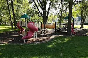 Malcolm Terrace Park image