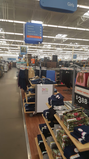 Department Store «Walmart Supercenter», reviews and photos, 16375 Merchants Ln, King George, VA 22485, USA
