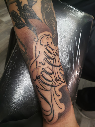 Tattoo Shop «Silkworm Tattoo», reviews and photos, 520 Main St, Hamilton, OH 45013, USA