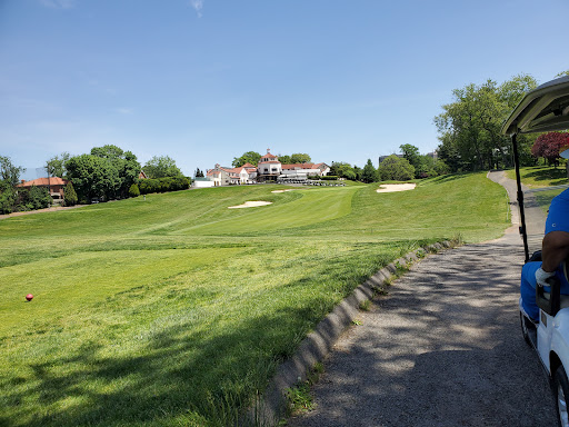 Golf Course «Douglaston Golf Course», reviews and photos, 6320 Marathon Pkwy, Douglaston, NY 11363, USA