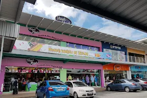 Pusat Pakaian Hari-Hari Sdn Bhd image