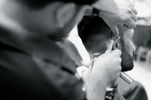 Barber Shop «Mannys Barbershop», reviews and photos, 14840 W Magnolia Blvd, Sherman Oaks, CA 91403, USA