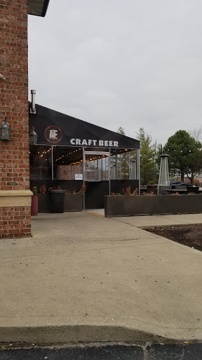 Sports Bar «Chasers Sports Bar & Grill - Pizza - Catering - Delivery - Slots», reviews and photos, 830 S Rand Rd, Lake Zurich, IL 60047, USA