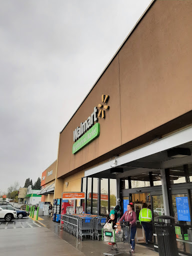 Supermarket «Walmart Neighborhood Market», reviews and photos, 15600 SE McLoughlin Blvd, Milwaukie, OR 97267, USA