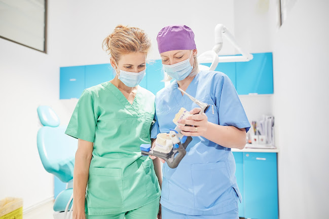 Opinii despre Junior&Family Dental Center Sf. Lazăr în Iași - Dentist