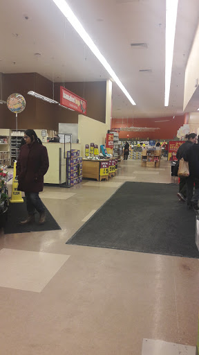 Grocery Store «Hannaford Supermarket», reviews and photos, 415 Philbrook Ave, South Portland, ME 04106, USA