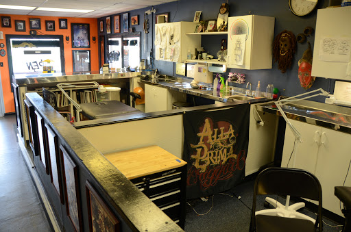 Tattoo Shop «Ageless Art Tattoo & Piercing», reviews and photos, 711 E Lewis and Clark Pkwy, Clarksville, IN 47129, USA