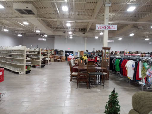 Thrift Store «The Salvation Army Family Store & Donation Center», reviews and photos, 825 E Nerge Rd, Roselle, IL 60172, USA