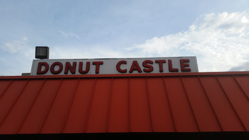 Donut Shop «Donut Castle», reviews and photos, 11831 E 13 Mile Rd, Warren, MI 48093, USA