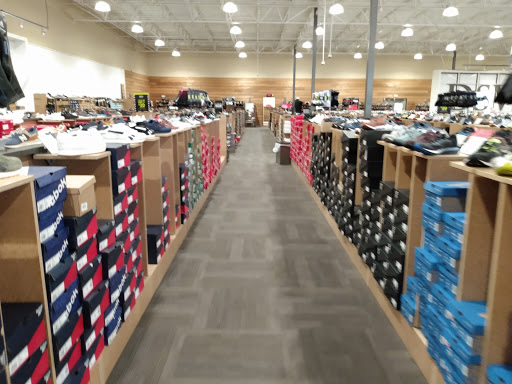 Shoe Store «DSW Designer Shoe Warehouse», reviews and photos, 3333 Preston Rd, Frisco, TX 75034, USA