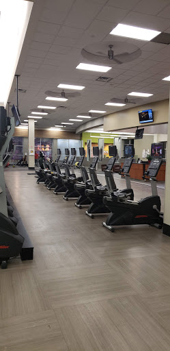 Gym «LA Fitness», reviews and photos, 3223 Fairlane Dr, Allen Park, MI 48101, USA