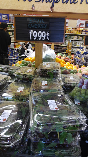 Supermarket «Jons Marketplace», reviews and photos, 600 E Colorado St, Glendale, CA 91205, USA