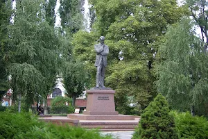 Пам’ятник Володимиру Винниченку image