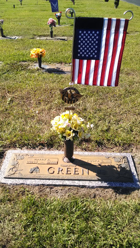 Cemetery «Osceola Memory Gardens - Funeral Homes, Cemetery & Crematory», reviews and photos, 1717 Old Boggy Creek Rd, Kissimmee, FL 34744, USA