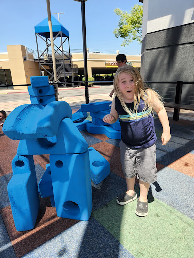 Shopping Mall «River Park Shopping Center», reviews and photos, 71 E Via la Plata, Fresno, CA 93720, USA