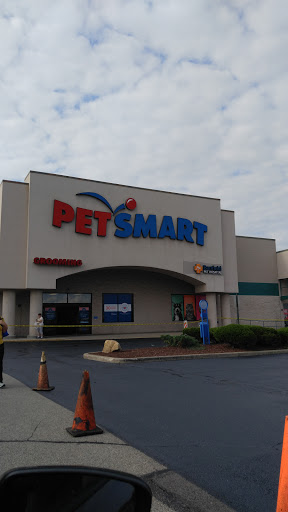 Pet Supply Store «PetSmart», reviews and photos, 105 Wagner Rd, Monaca, PA 15061, USA