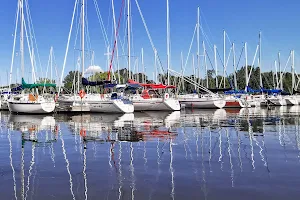 Pointe Claire Yacht Club image